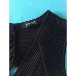 NIEUW ZWARTE JURK GUESS BY MARCIANO, maat S, niet gedragen.
