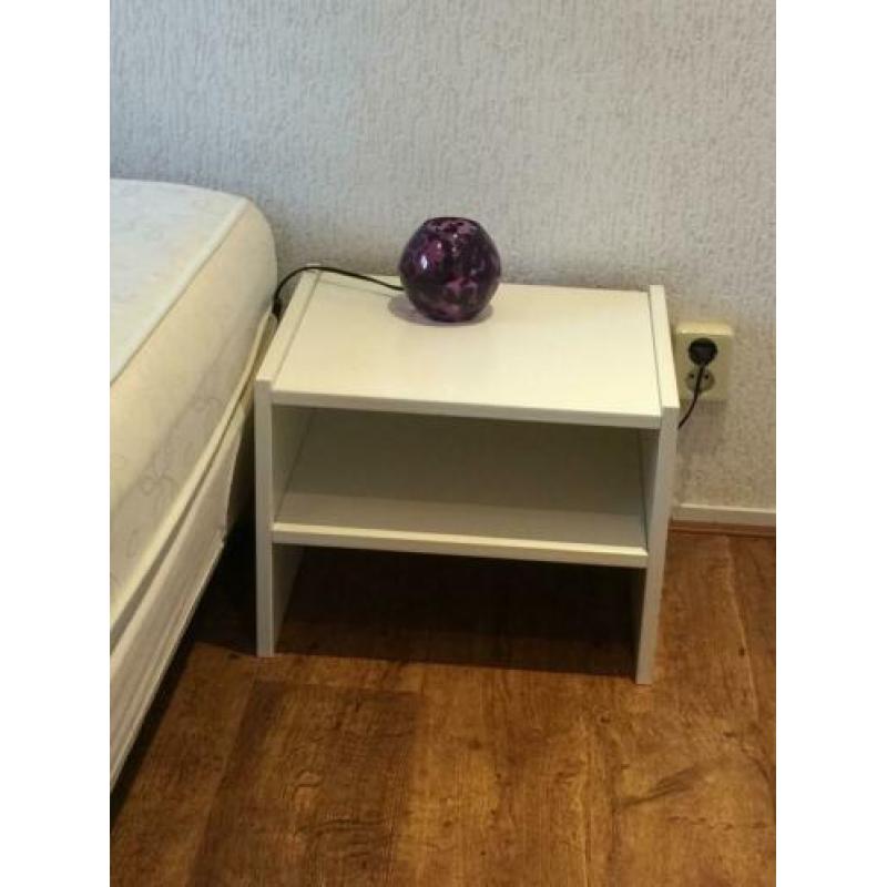 Boxspring met nachtkastjes - gratis ophalen