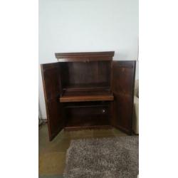 Koloniaal houten computerkast