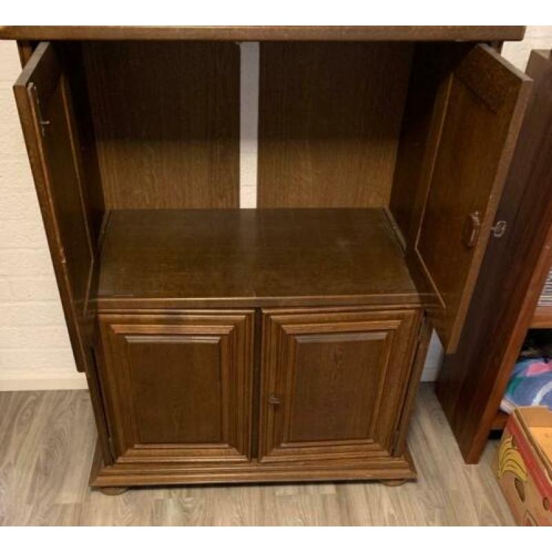 Eiken Tv Kast +/- 120 cm breed x 160 hoog