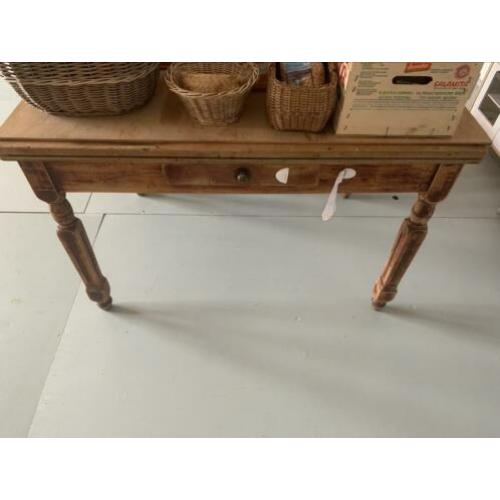 Brocante tafel te koop