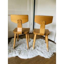 Vintage Schilte schoolstoeltjes stoeltjes school kind retro
