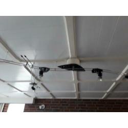 Te koop, moderne en aparte plafon verlichting.