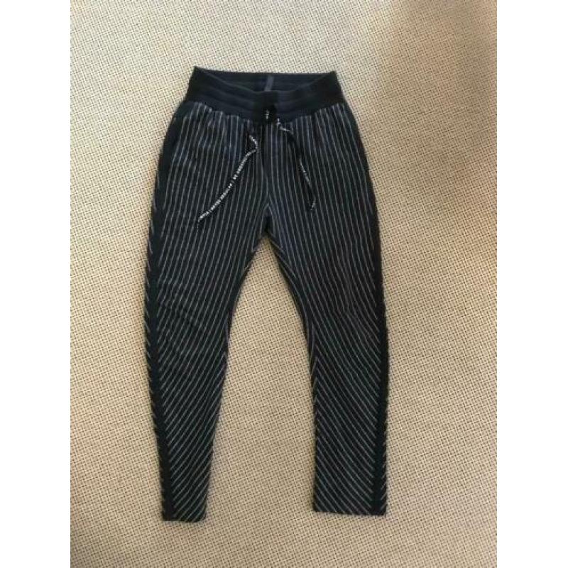10 days 10days jogger banana pants maat 1 zwart gestreept