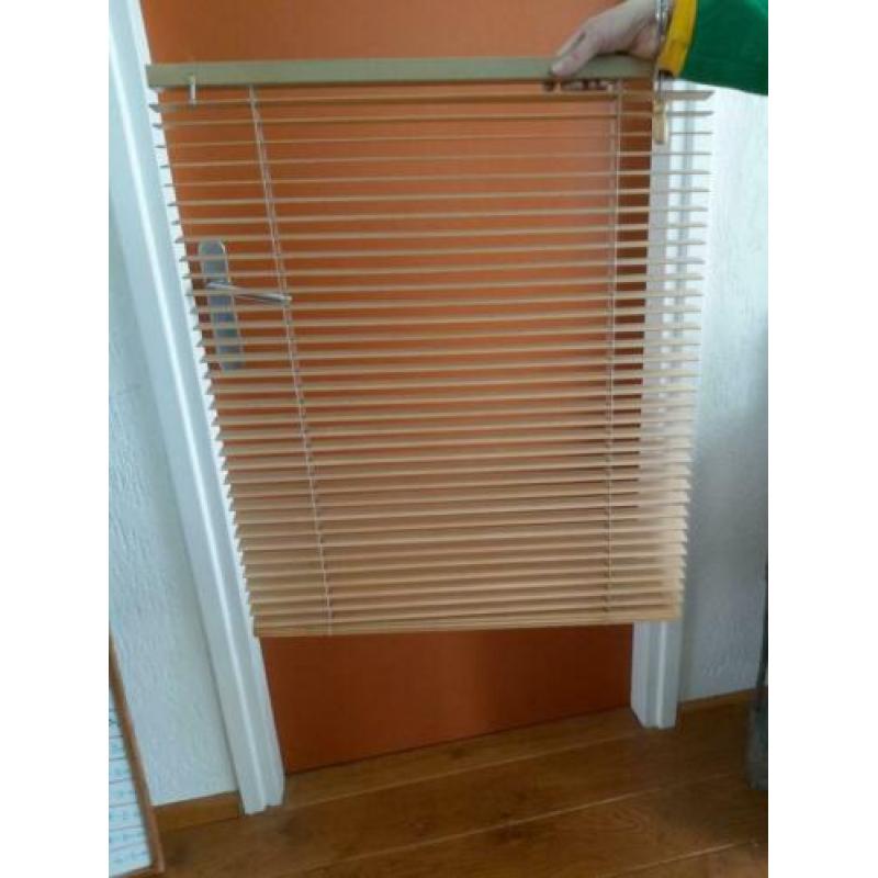 2x houten jaloezie
