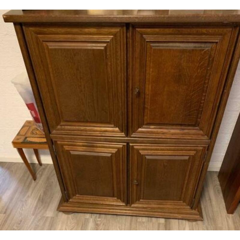 Eiken Tv Kast +/- 120 cm breed x 160 hoog