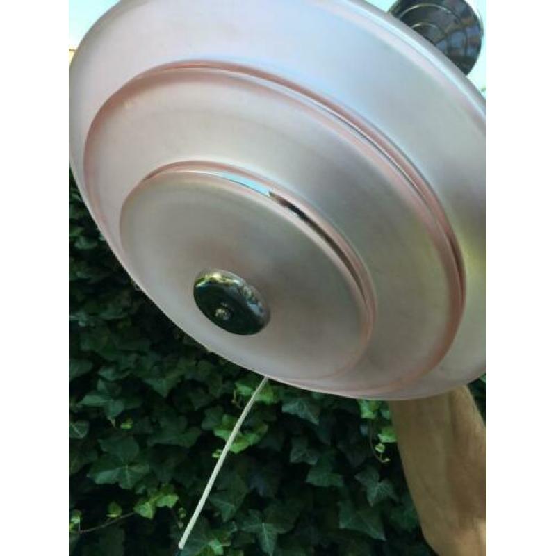 Art deco lamp, chroom met roze glas