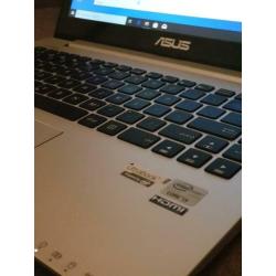 Asus s400c core i3-12gb-(hard500hdd+32ssd) met touchscreen