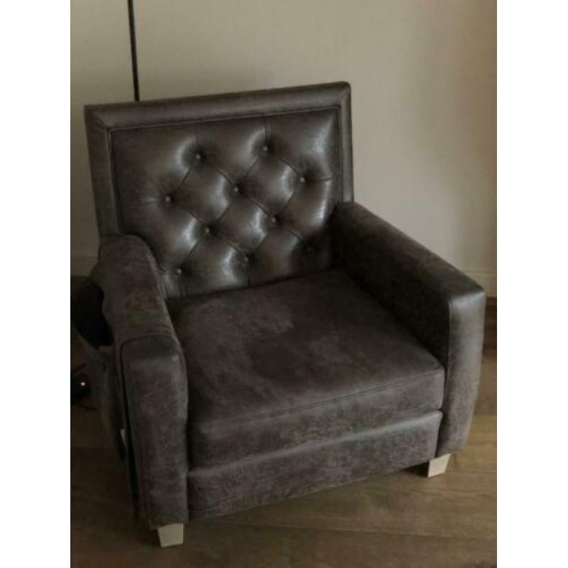 2 zacht lederen stoelen (nieuw)