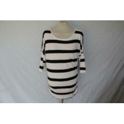 Zwart-wit gestreept damesshirt.Mt 42.Merk Divided
