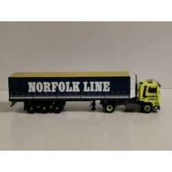 Volvo F10 HAUKES met classic zeiltrailer WSI