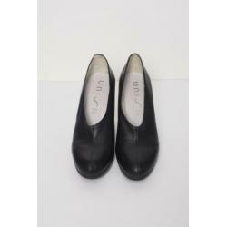 Unisa pump zwart maat 40