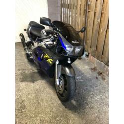Suzuki GSX-R 600 SRAD.