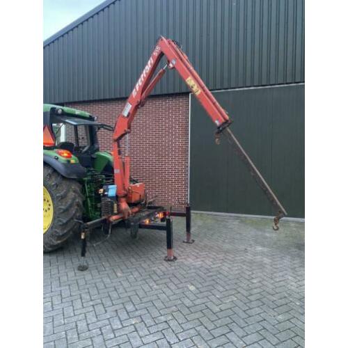 Hydraulische kraan voor in de hef