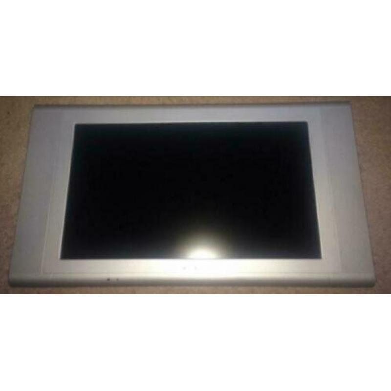 Verstel Lcd tv 27 inch 69 cm.