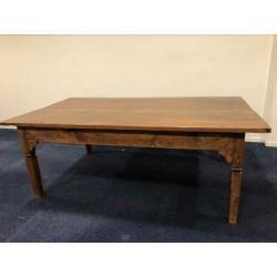 Mooie antiek eiken tafels + sidetable