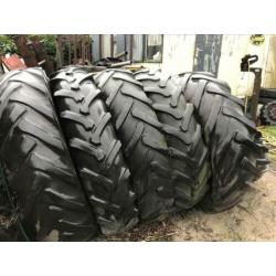 Ford Major banden 16.9 r36