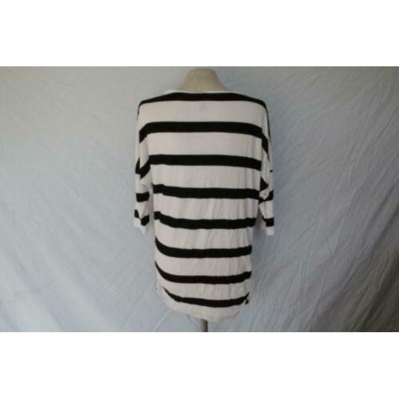 Zwart-wit gestreept damesshirt.Mt 42.Merk Divided