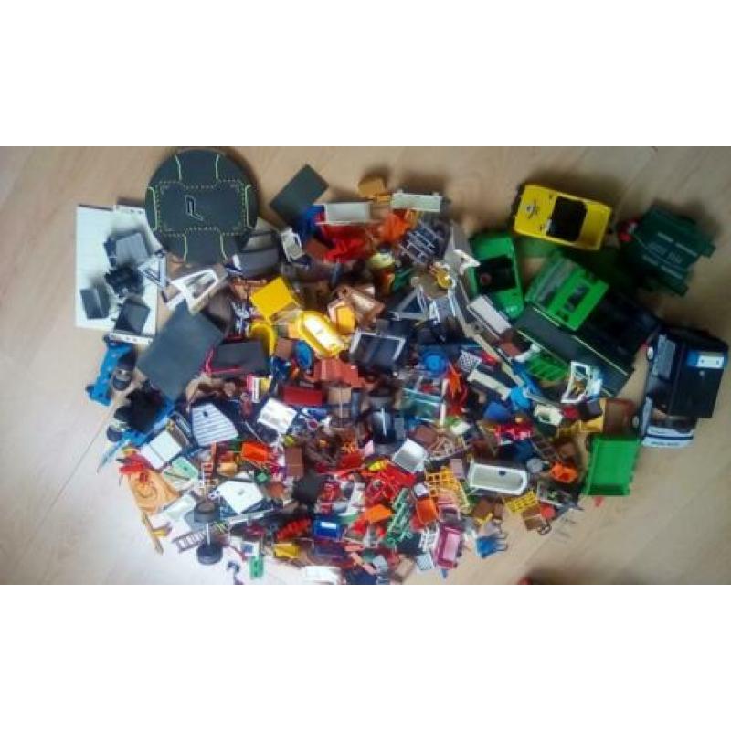 Playmobil onderdelen.