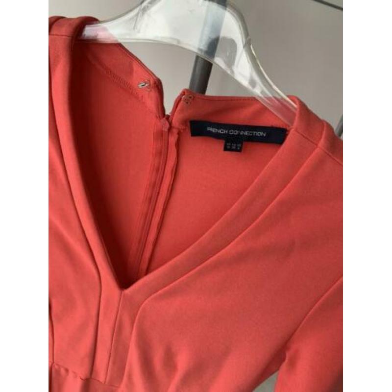 French connection jurk zalmroze perzik rood mt 34 36