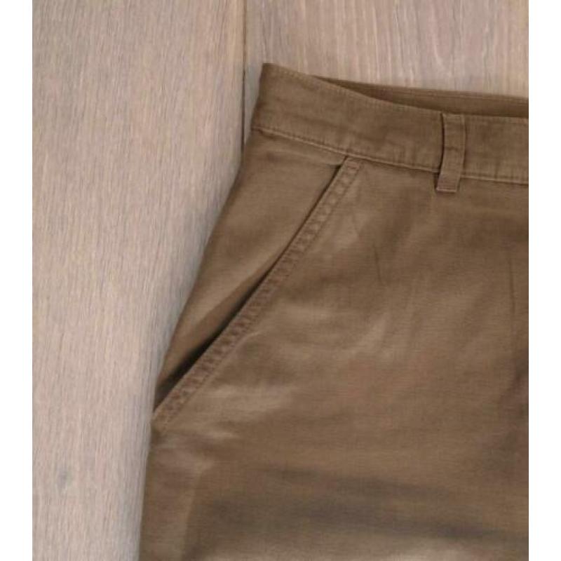 ZGAN: Cher lange broek, warm bruine kleur; valt recht; mt 40