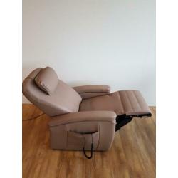 Sta op stoel, Relaxfauteuil van Fitform bij Zitgemak Joure.