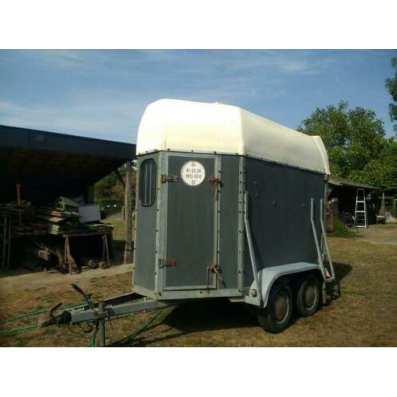 Paardentrailer opknapper