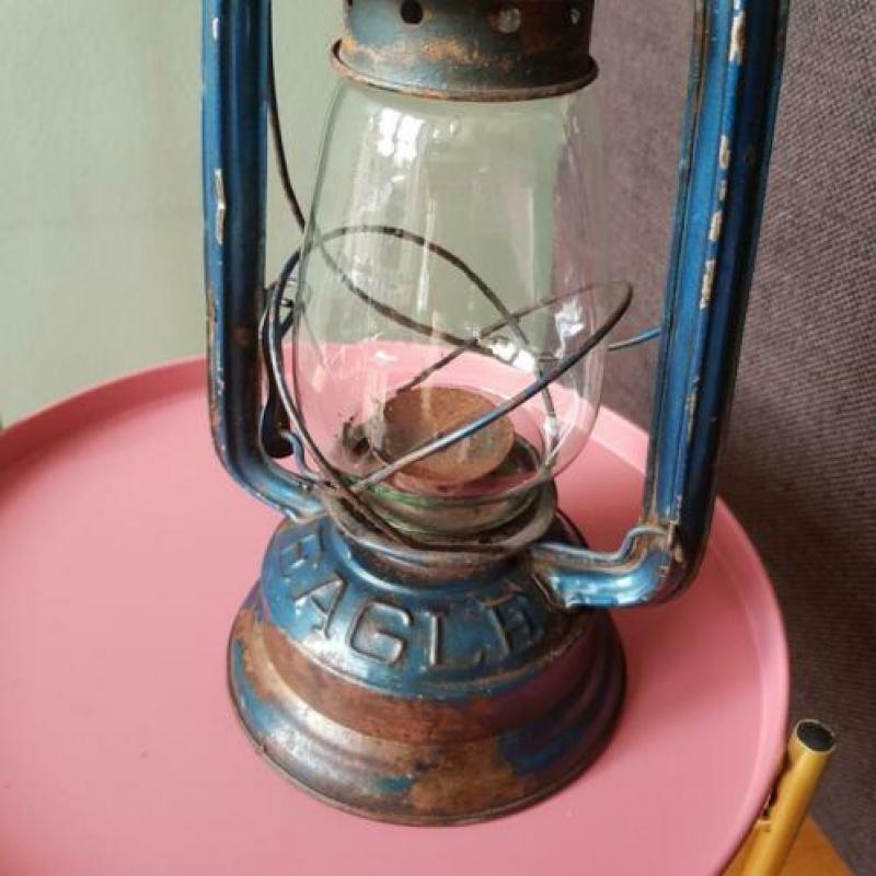 Oude olie petroleum kaars lamp eagle india