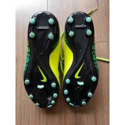 Nike voetbalschoenen maat 38,5