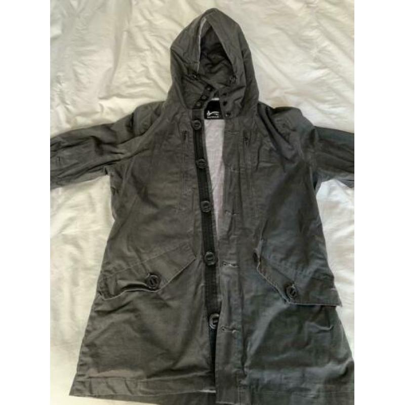 Denham lentejas raincoat model mt M/ met veel mooie details
