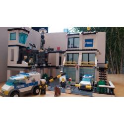 Lego City Politiebureau 7744