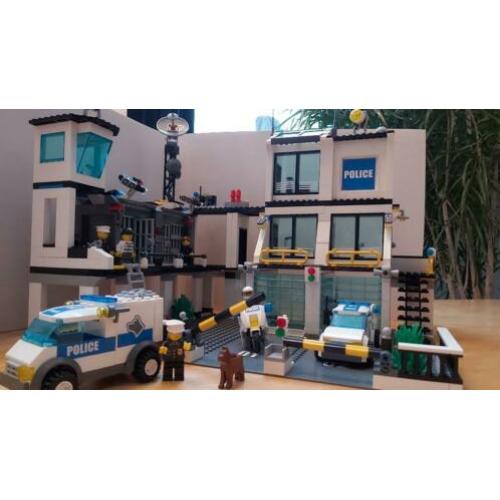 Lego City Politiebureau 7744