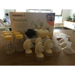 Medela Freestyle elek dubbele kolf. Compleet met tas