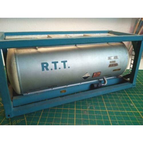 Italeri / Revell Tank Container eigen bouw