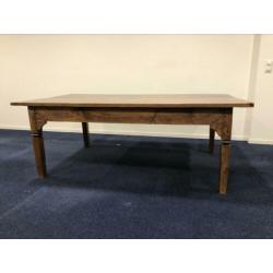 Mooie antiek eiken tafels + sidetable