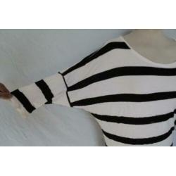 Zwart-wit gestreept damesshirt.Mt 42.Merk Divided