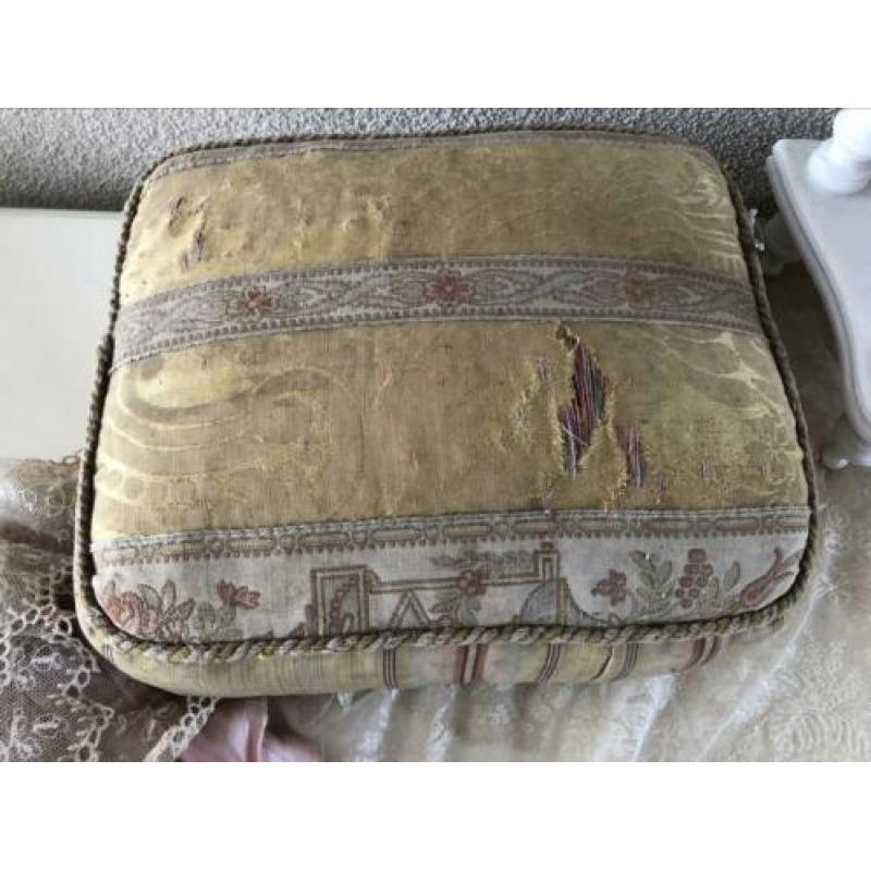 ??oude Franse kussen gevuld met stro vleugje brocante ??