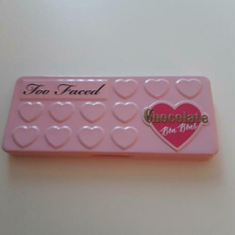 Too Faced Chocolate Bon Bons oogschaduw Palette