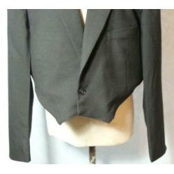 ouderwets zwart ,kort Colbert, mt. 48, super mooi model
