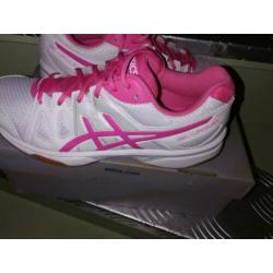 Asic Gel nieuw meisjes loopschoenen maat 38