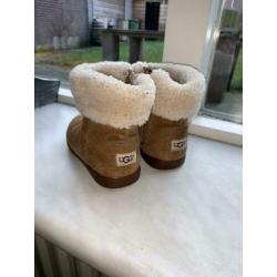 Uggs maat 25 bruin met bontrand
