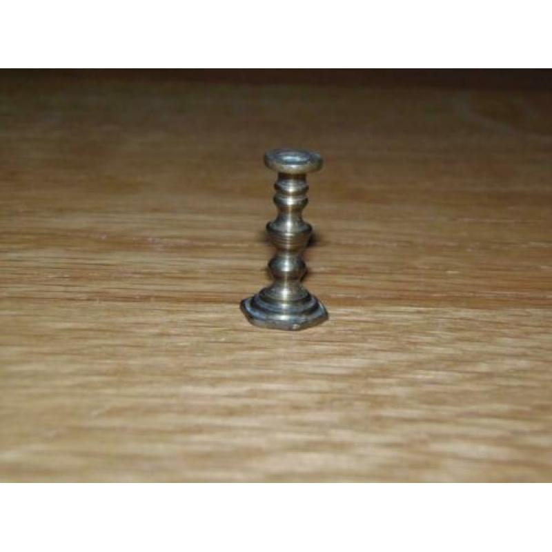 Vintage miniatuur koperen kandelaar 2.5 cm poppenhuizen