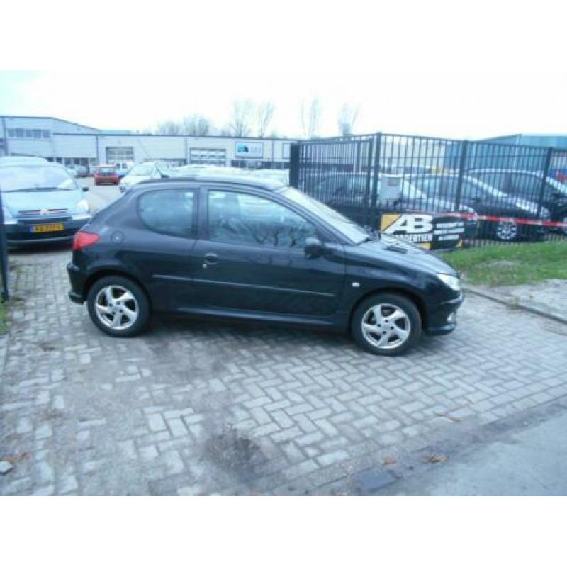 Peugeot 206 1.6 HDiF Griffe