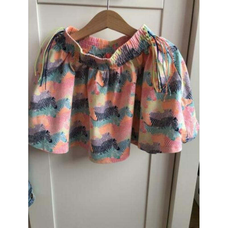 Kidzart rokje met bijpassende shirts/jack alles voor €30