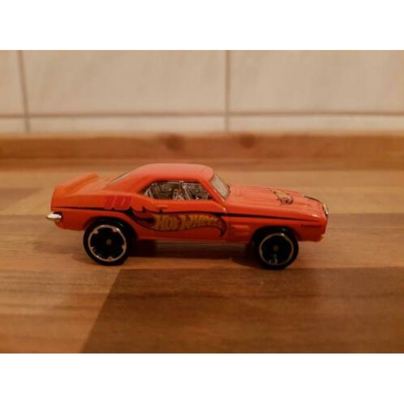 Hotwheels '69 Pontiac Firebird Oranje