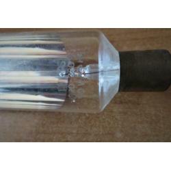 80-100 jaar oude lamp- TL buis PHILLIPS