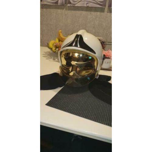 Te koop mooie Brandweerhelm CGF Gallet