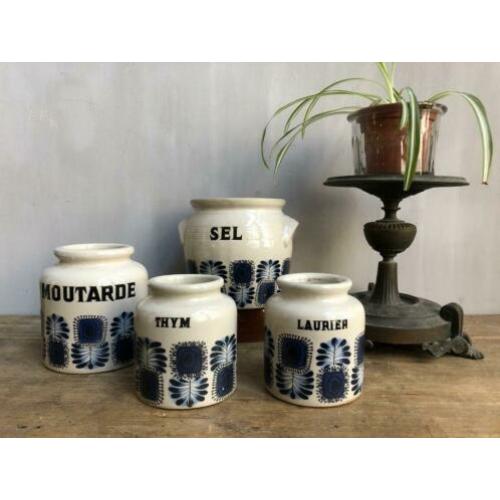 4 Franse grespotjes