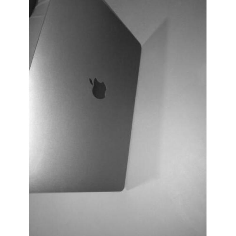 Apple MacBook Air (2019) 13,3" i5 16GB RAM 512GB SSD Space G