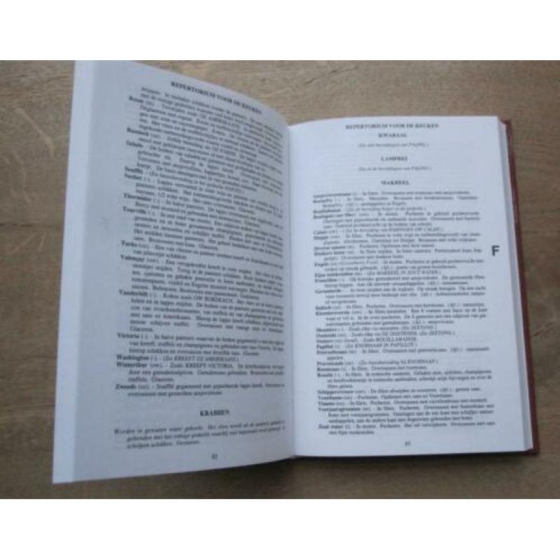 De grote Larousse van de Gastronomie